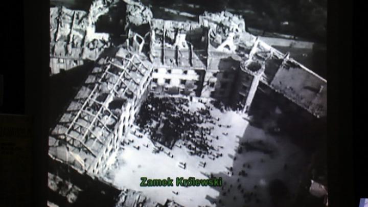 czarny-poniedzialek-1939-roku-–-na-warszawe-spadlo-niemal-630-ton-bomb